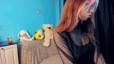 Snapshot of sell0n chatting on December 25, 2024, 4:01 am Mindy online show from December 25, 2024, 4:01 am