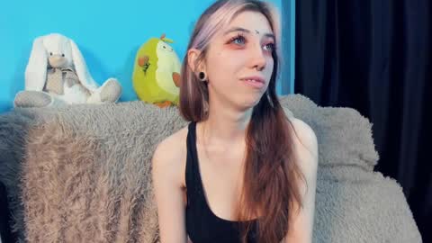 Snapshot of sell0n chatting on December 28, 2024, 5:33 am Mindy online show from December 28, 2024, 5:33 am