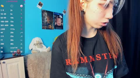 Snapshot of sell0n chatting on January 2, 2025, 3:15 am Mindy online show from January 2, 2025, 3:15 am