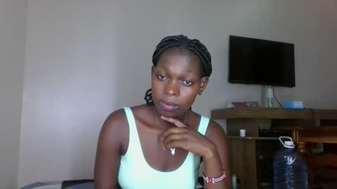 sellinprinces online show from November 2, 2025, 1:13 pm