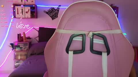 Selvaggia Del Caribe online show from March 3, 2025, 8:21 pm