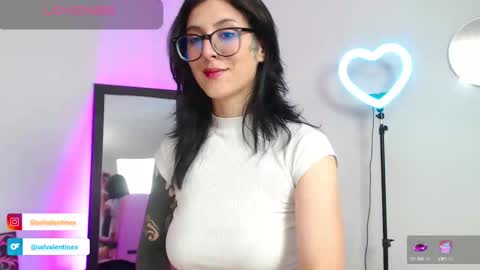 Snapshot of selvalentinex chatting on February 20, 2025, 2:40 am online show from February 20, 2025, 2:40 am