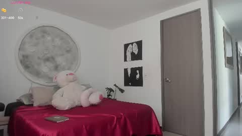Snapshot of selyn_ chatting on July 2, 2026, 12:22 pm Selyn online show from July 2, 2026, 12:22 pm