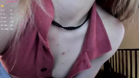 Snapshot of selyn_ chatting on July 12, 2026, 12:07 pm Selyn online show from July 12, 2026, 12:07 pm