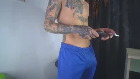 sem_alas online show from January 14, 2026, 1:11 am