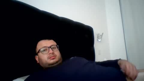 Snapshot of sementalpajero chatting on October 5, 2025, 12:14 pm sementalpajero online show from October 5, 2025, 12:14 pm