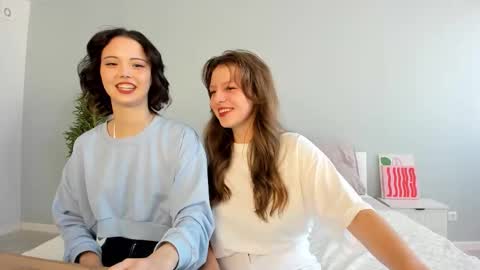 Snapshot of sen0_rita chatting on October 8, 2025, 3:15 am Ami online show from October 8, 2025, 3:15 am