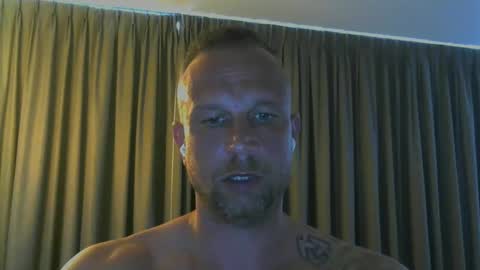 Snapshot of sence08 chatting on March 7, 2026, 3:20 pm sence08 online show from March 7, 2026, 3:20 pm