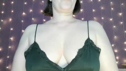 Snapshot of send_me chatting on April 5, 2026, 4:53 am send me online show from April 5, 2026, 4:53 am