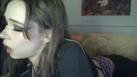 goddess esme  online show from March 8, 2025, 12:55 am