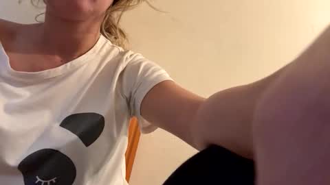 Snapshot of sennya_hayes chatting on September 29, 2025, 6:29 am Sennya online show from September 29, 2025, 6:29 am