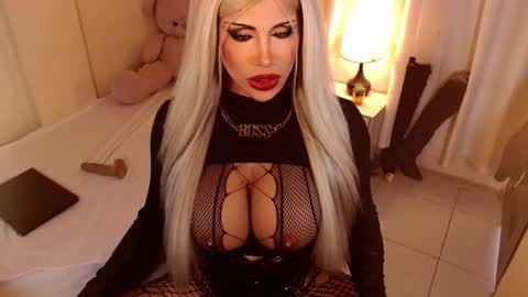 Snapshot of sensational_diva chatting on October 25, 2025, 4:53 am unstappable queen kate online show from October 25, 2025, 4:53 am