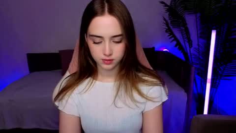 Snapshot of sensual_amy_ chatting on April 17, 2026, 8:28 am Emily online show from April 17, 2026, 8:28 am