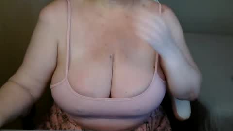 Snapshot of sensual_cris chatting on July 16, 2026, 7:36 am CRIS online show from July 16, 2026, 7:36 am