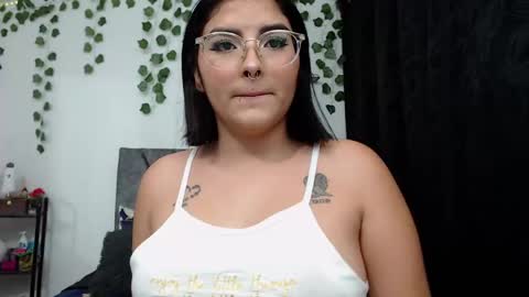 Snapshot of sensual_flame chatting on January 19, 2025, 1:10 am Camille and sophie online show from January 19, 2025, 1:10 am