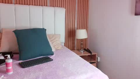 Sensual Kim77 online show from July 21, 2026, 12:40 pm