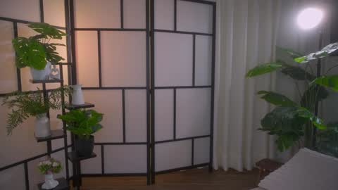 Snapshot of sensualcherry_ chatting on January 15, 2025, 1:12 am Maria- OF sensual bee online show from January 15, 2025, 1:12 am