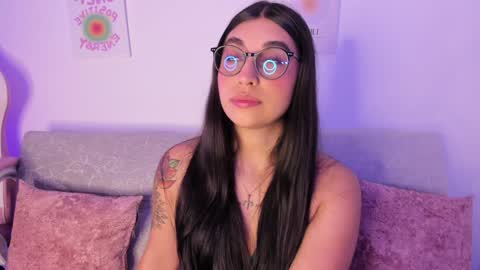 sensualhaven_ online show from January 3, 2025, 11:33 pm