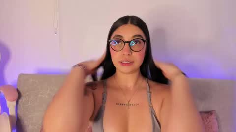 sensualhaven_ online show from March 4, 2025, 3:00 am