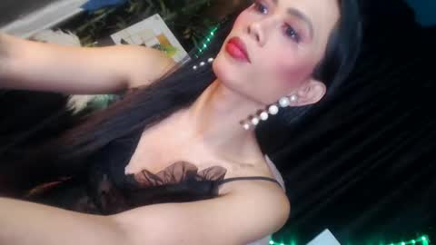 senyora_evangelista online show from April 13, 2026, 4:51 am