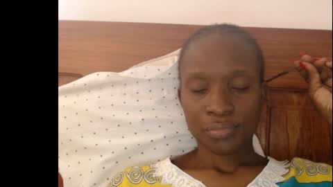 Snapshot of sera_booty chatting on November 3, 2025, 7:31 am Anne online show from November 3, 2025, 7:31 am