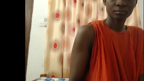 Snapshot of sera_booty chatting on January 19, 2026, 5:00 am Anne online show from January 19, 2026, 5:00 am