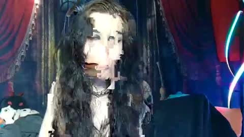 Snapshot of seraphinmunster chatting on January 1, 2025, 8:37 pm Seraphin Munster online show from January 1, 2025, 8:37 pm