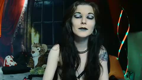 Snapshot of seraphinmunster chatting on February 25, 2025, 7:14 pm Seraphin Munster online show from February 25, 2025, 7:14 pm