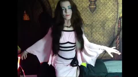 Seraphin Munster online show from June 19, 2026, 10:46 pm