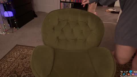 SeraReads online show from January 12, 2025, 6:28 am