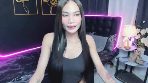 RED HARPER online show from November 6, 2025, 1:39 am