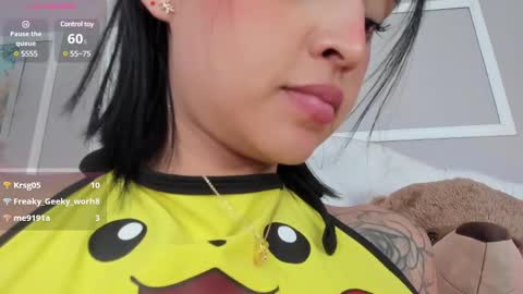 Snapshot of serena_jeyns chatting on January 2, 2025, 11:06 pm SERE online show from January 2, 2025, 11:06 pm