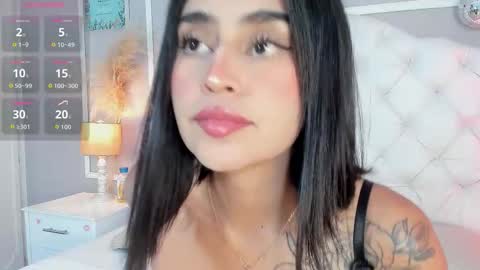Snapshot of serena_jeyns chatting on October 29, 2025, 9:16 pm SERE online show from October 29, 2025, 9:16 pm