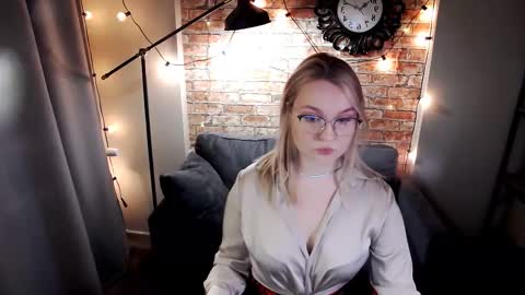 Snapshot of serena_johnsons chatting on February 19, 2026, 10:00 am Serena online show from February 19, 2026, 10:00 am