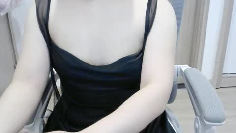 Lina online show from August 3, 2026, 9:04 am