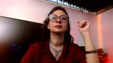 Serena Xyz online show from June 15, 2026, 3:47 pm