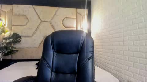 Serene online show from April 29, 2026, 12:53 pm