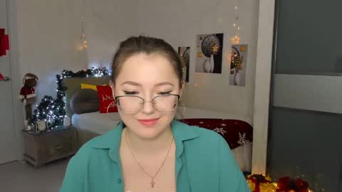 Snapshot of sereneflame chatting on January 13, 2025, 4:08 pm Ophelia online show from January 13, 2025, 4:08 pm