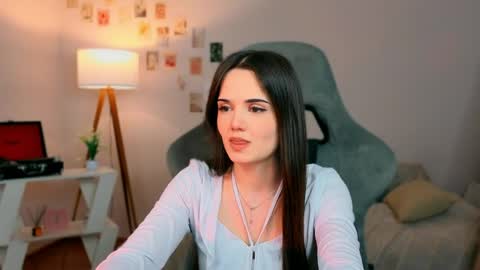 Alice online show from April 25, 2026, 7:22 pm