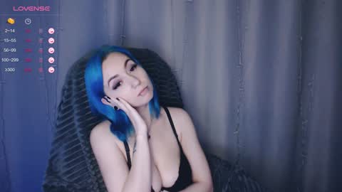 Snapshot of sereniiity chatting on January 14, 2025, 9:35 am Alexia online show from January 14, 2025, 9:35 am