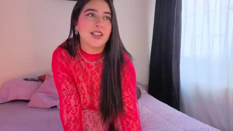 Snapshot of serenna_se chatting on June 16, 2026, 8:22 pm Serenna Cruz online show from June 16, 2026, 8:22 pm