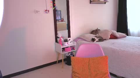 Snapshot of serenna_se chatting on July 27, 2026, 8:27 pm Serenna Cruz online show from July 27, 2026, 8:27 pm