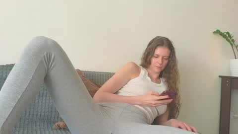 Hey Guys and Girls non-binary personalities  Im Sereta online show from July 27, 2026, 11:06 am