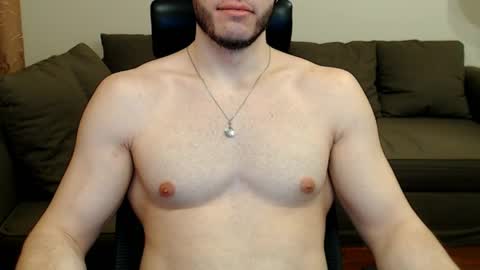 Snapshot of sergiotitan3271 chatting on April 10, 2026, 9:30 pm Serg Superior online show from April 10, 2026, 9:30 pm