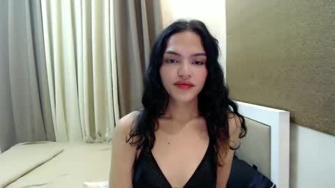 Snapshot of servicedoll18 chatting on September 16, 2025, 7:26 pm Bella online show from September 16, 2025, 7:26 pm