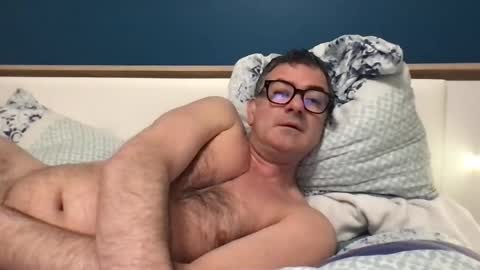 sesamechris92 online show from March 7, 2026, 7:38 am