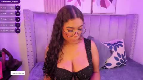 Danna  online show from July 22, 2026, 3:31 am