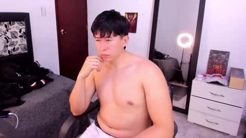 Snapshot of setsuna_10 chatting on March 8, 2025, 11:39 pm david online show from March 8, 2025, 11:39 pm