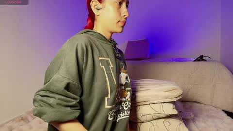 Snapshot of setsuna_kinoxo chatting on June 8, 2026, 9:42 am Setsuna online show from June 8, 2026, 9:42 am