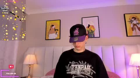 sett_and_gwen online show from April 7, 2026, 5:08 am